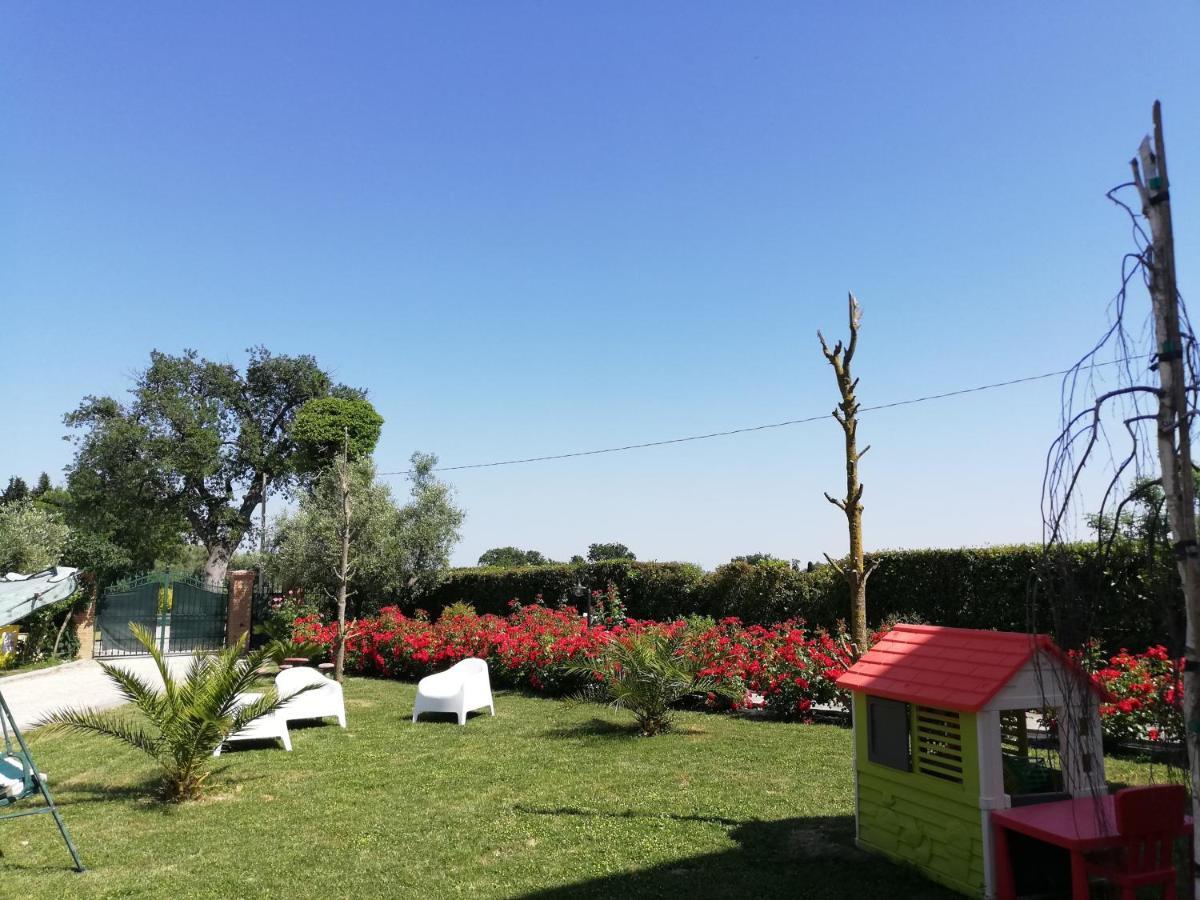 Casa Vacanze Angelica Ostra Vetere Экстерьер фото